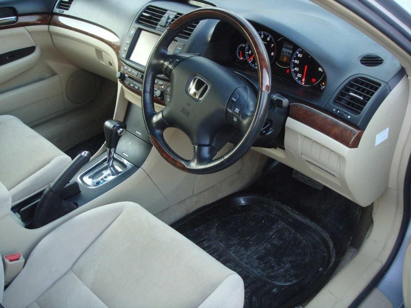 Honda inspire 2004 салон