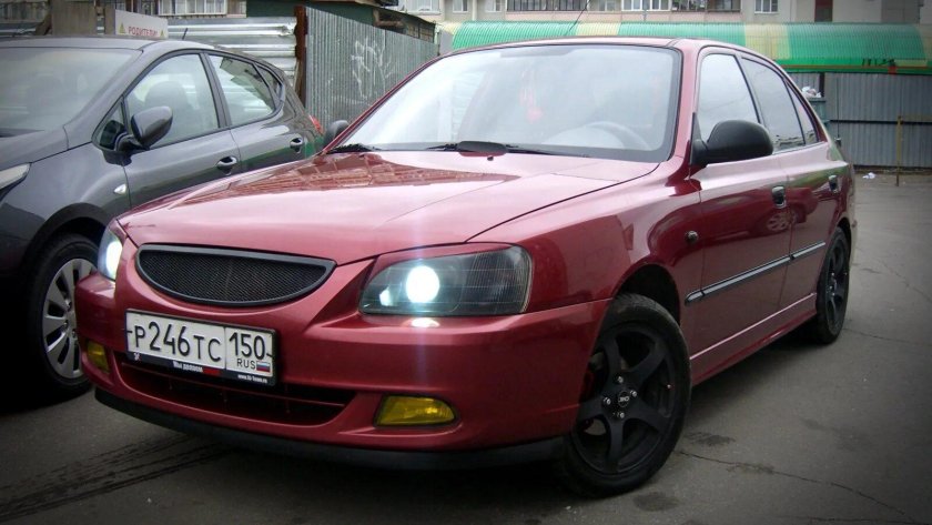 Хендай акцент 2004