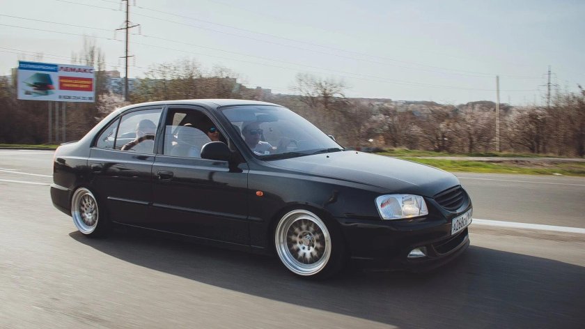 Hyundai Accent 2008 stance