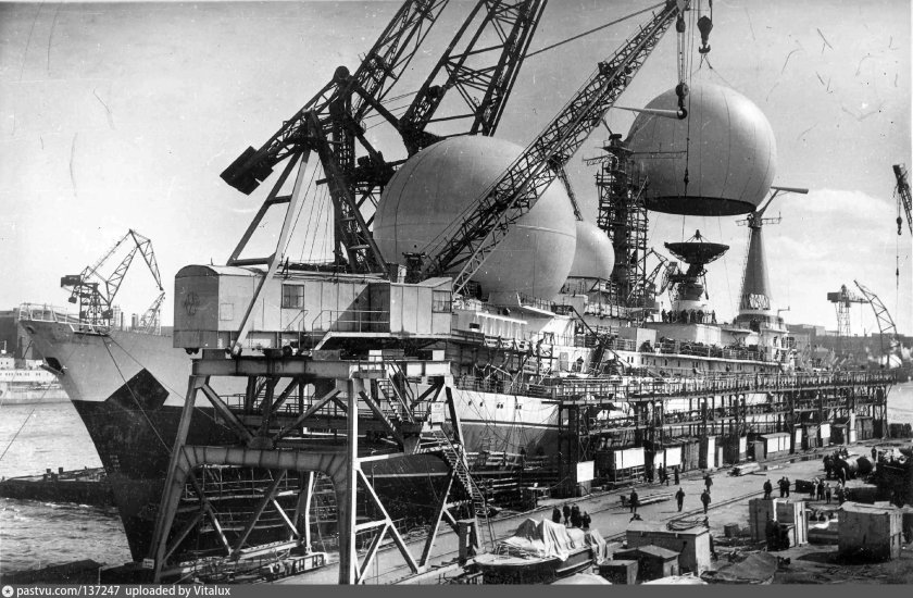 Корабль космонавт Владимир комаров