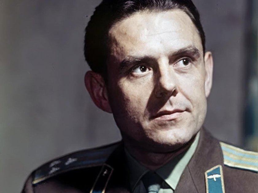 Комаро́в Владимир Михайлович