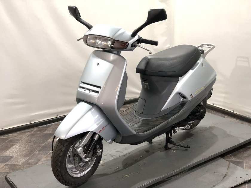 Хонда лид АФ 20