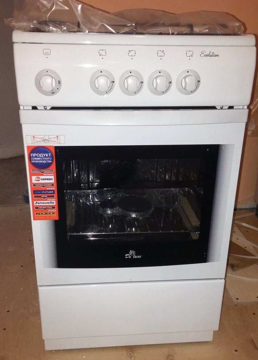 Газовая плита (50-55 см) de Luxe 5040.38г(щ)черн.