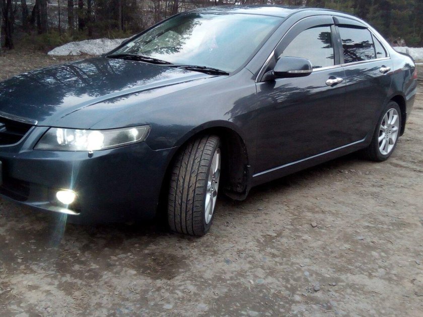 Хонда Аккорд 7 2.0