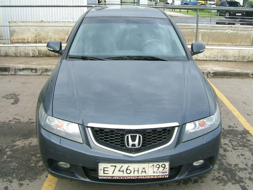 Хонда Аккорд мокрый асфальт