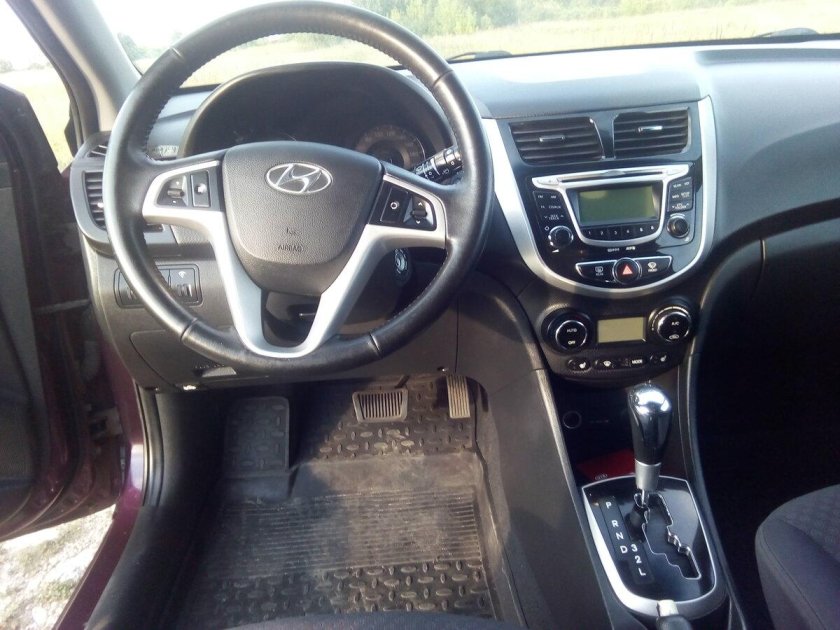 Хендай Солярис 1.6 автомат