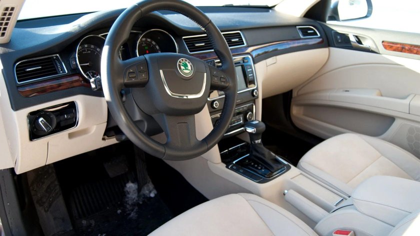 Skoda Superb 2012 мануал дизеле 2.0
