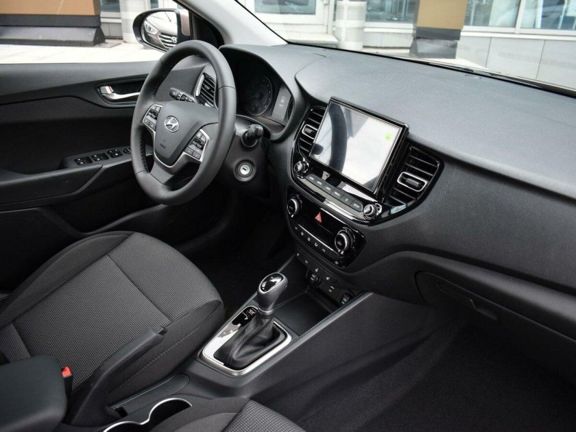 Hyundai Solaris 2021 салон