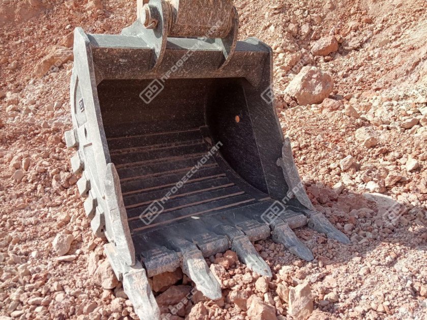 Скальный ковш для экскаватора Hyundai