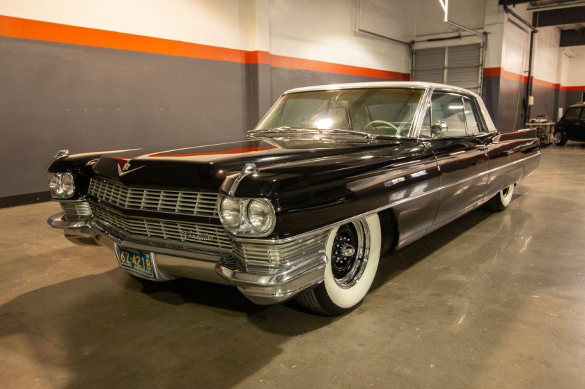 Кадиллак Девиль купе 1963