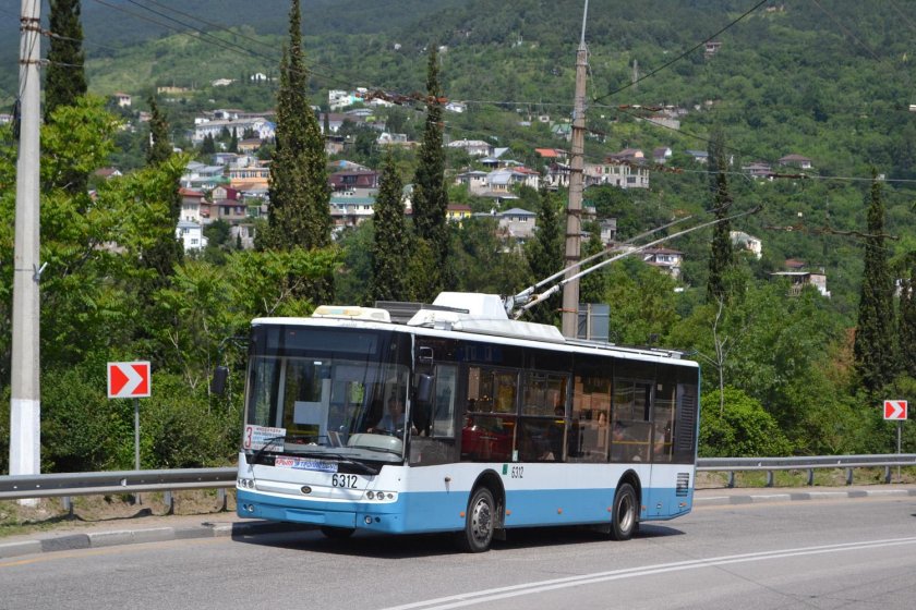 52 Троллейбус Крым