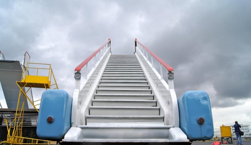 Трап самолета