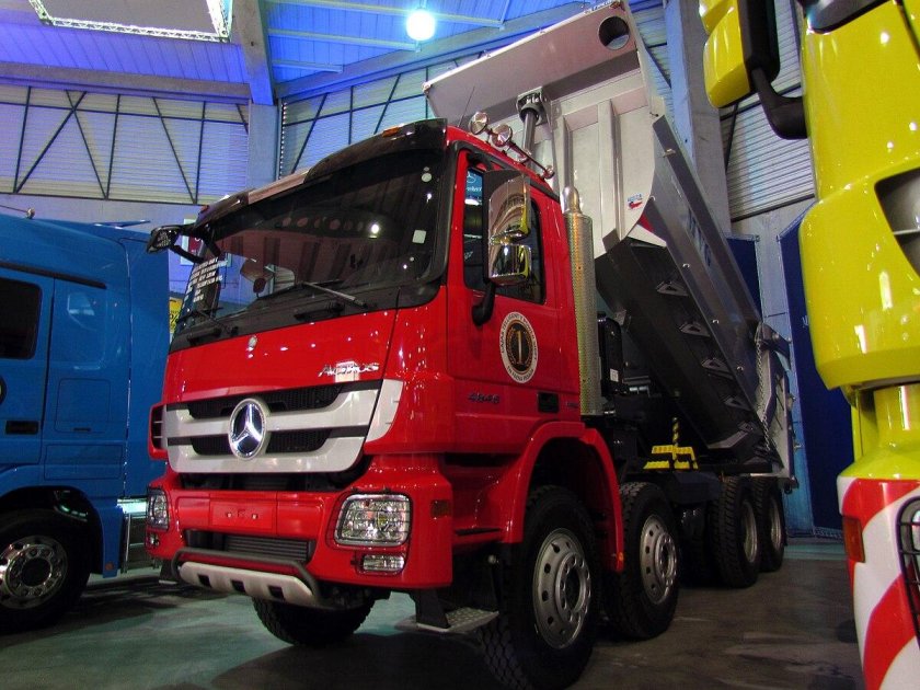 Mercedes Actros эвакуатор