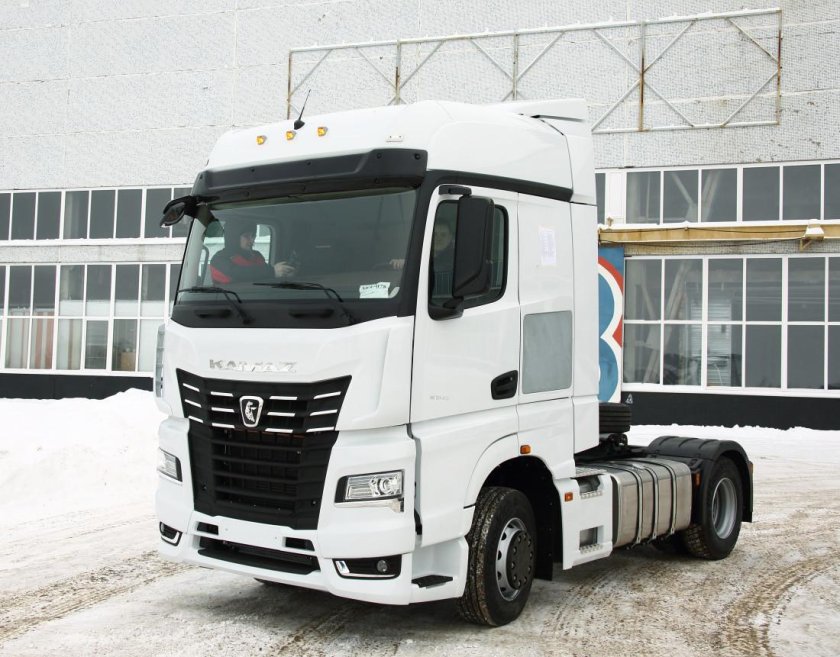 Новый КАМАЗ 5490