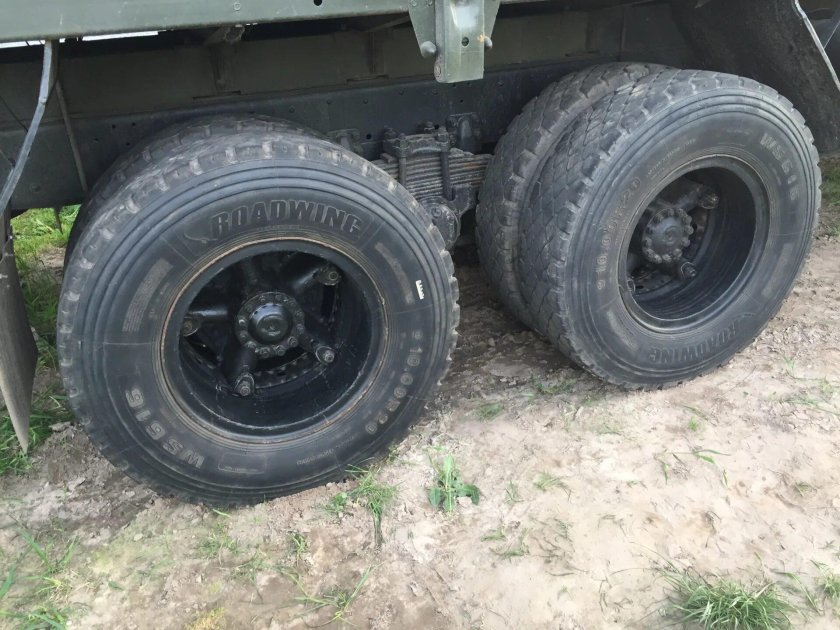 Резина на КАМАЗ 5320 размер шин