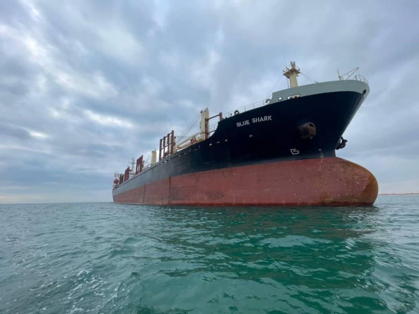 Сухогруз в Анапе