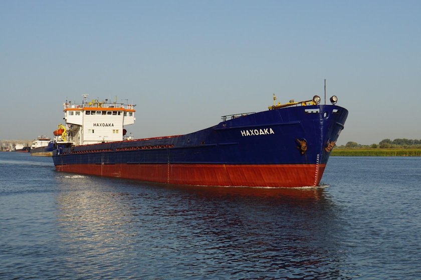 Сухогруз Холмогоры