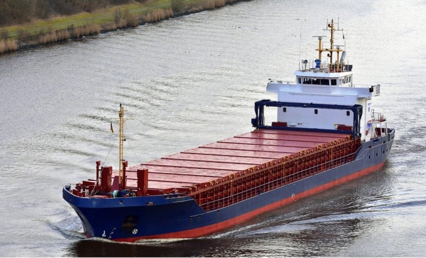 Идель 1 судно