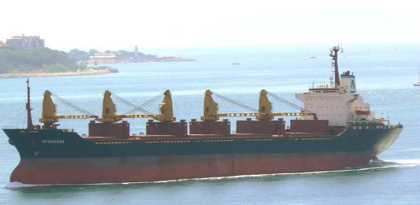 Теплоход Петр Васев