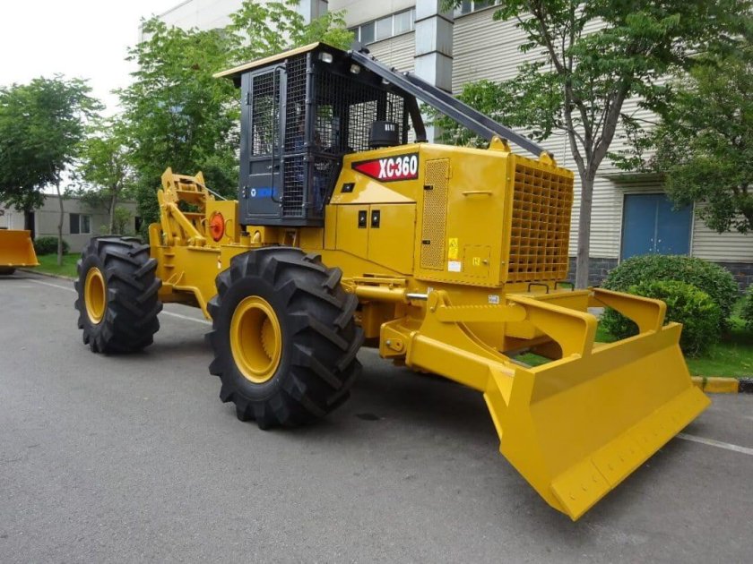 Колесный Лесной трелевщик