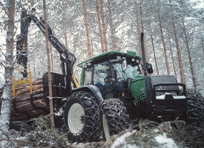 Трактор Лесной Валтра