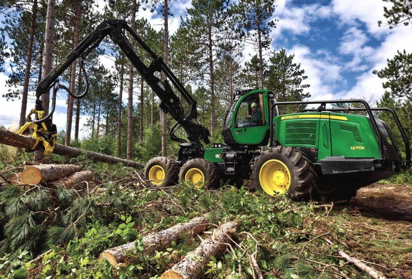 Харвестер John Deere