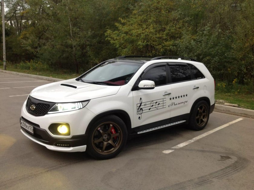 Кия Соренто 2011 белая