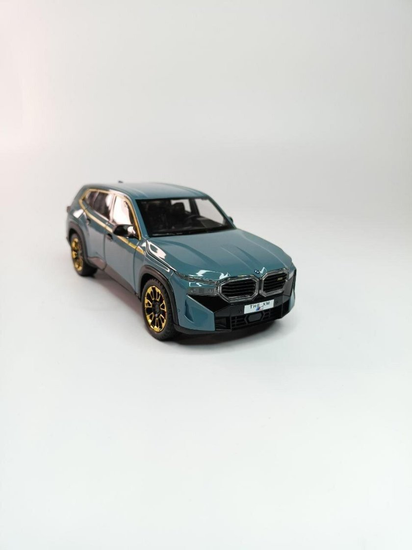BMW XM 2024