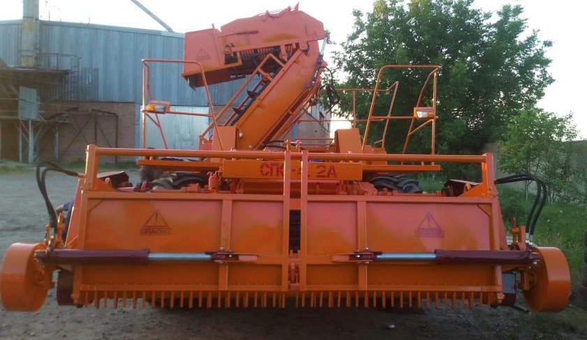 Свеклоуборочный комбайн спс 4.2