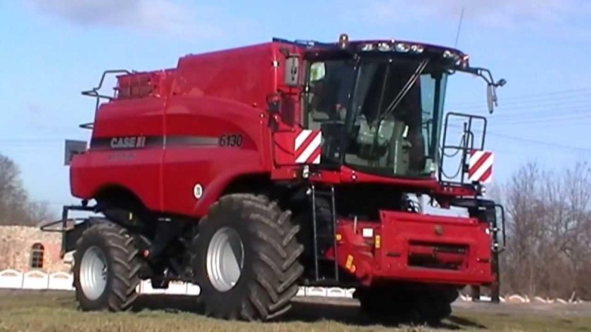 Комбайн Case IH 6130