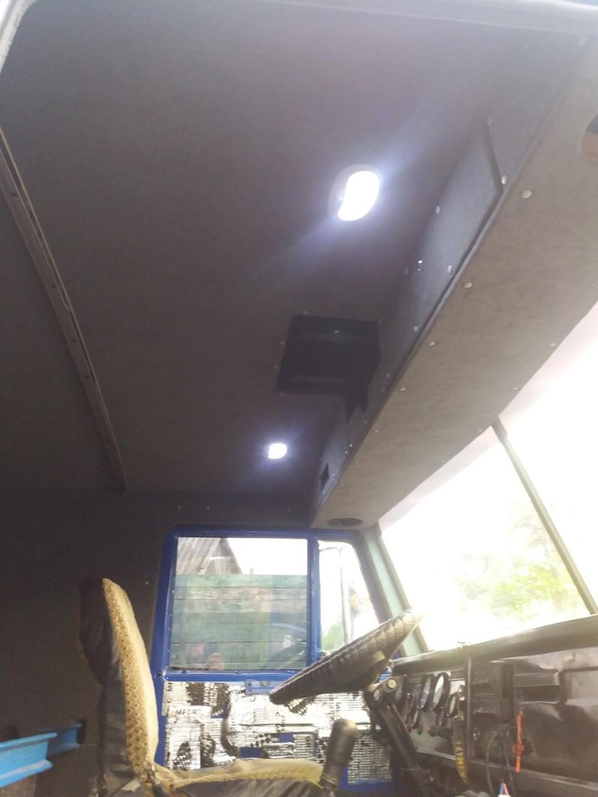 Обшивка салона КАМАЗ 5320