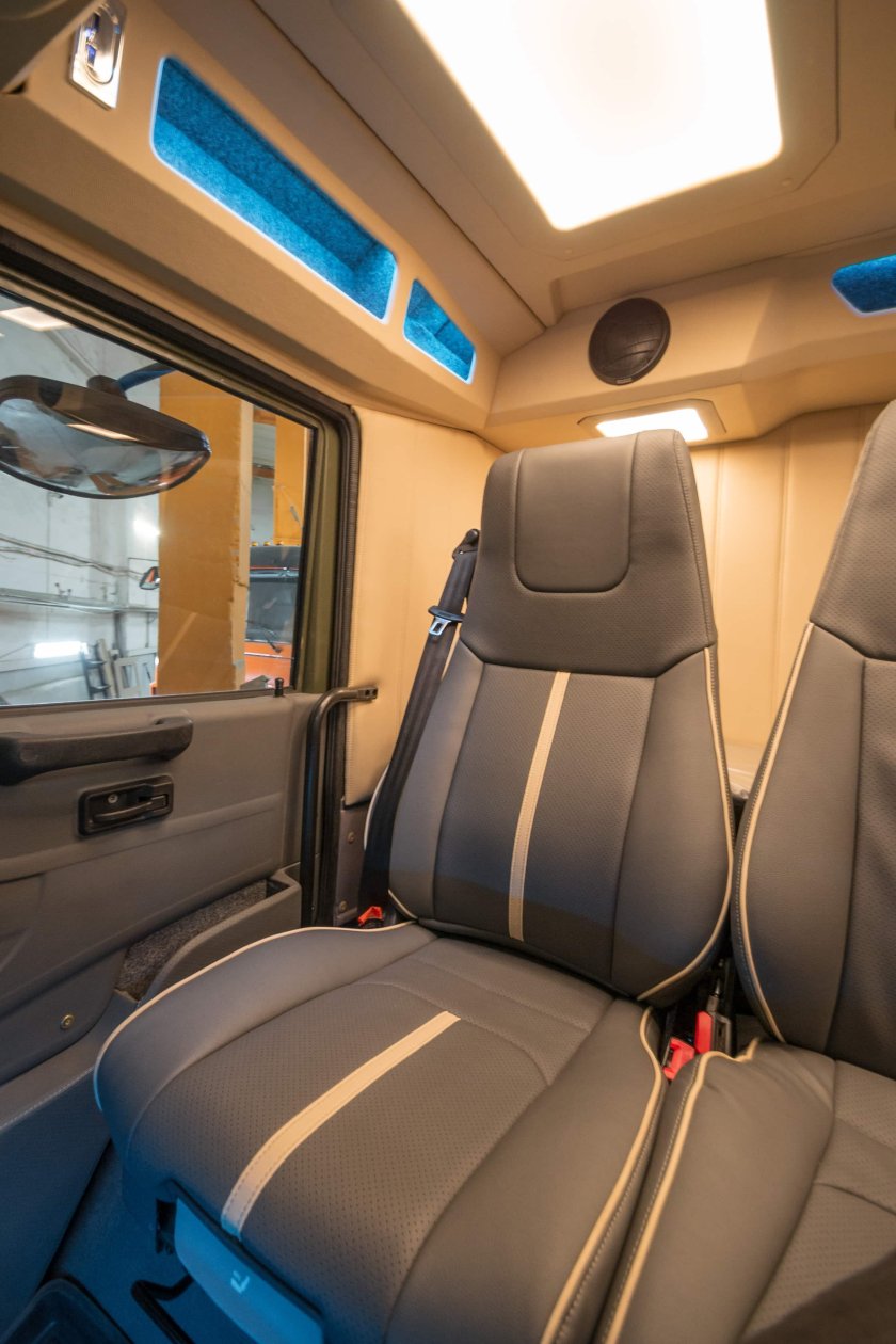 Автодом КАМАЗ 43118 внутри