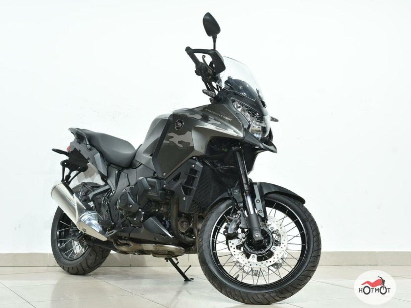 Suzuki v Strom 650 2020
