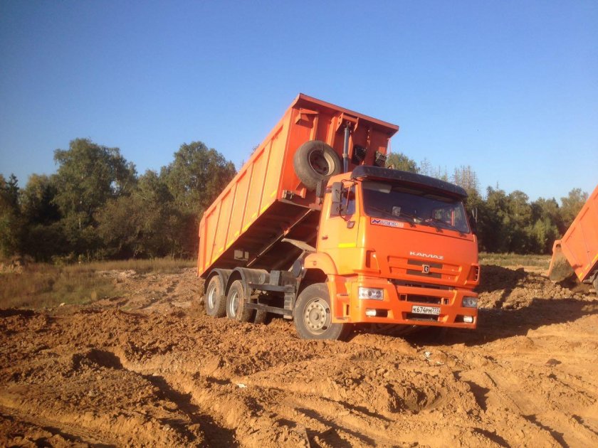 КАМАЗ 6520 В карьере