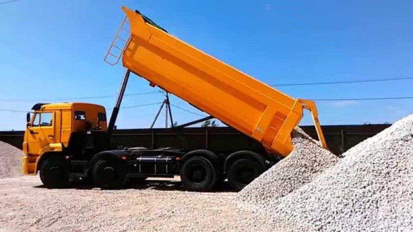 КАМАЗ 6520 С щебнем