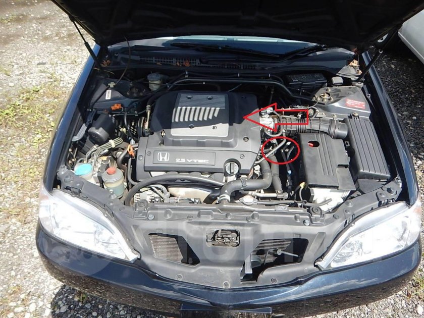 Honda saber 1 поколения подкапотка