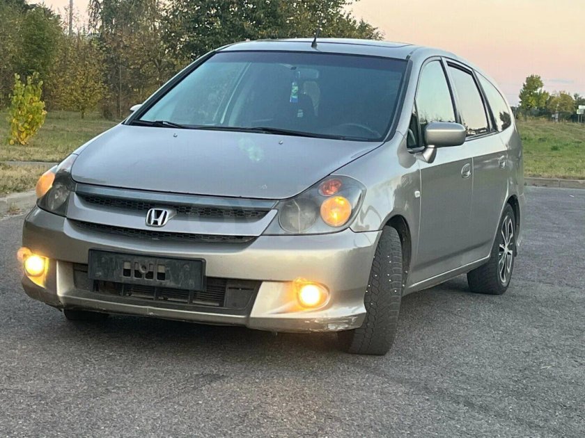 Хонда стрим 2004 Рестайлинг