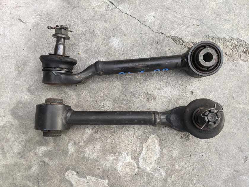 Задние развальные рычаги Аккорд 7