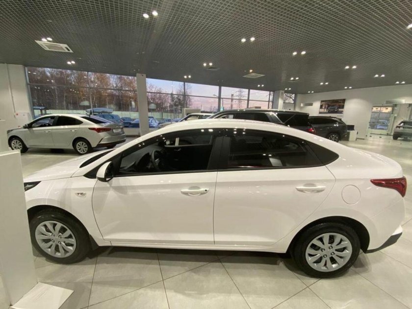 Хендай Солярис 2022 белый Элеганс