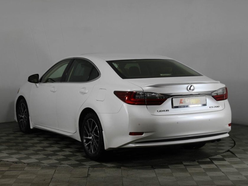 Лексус седан es 250