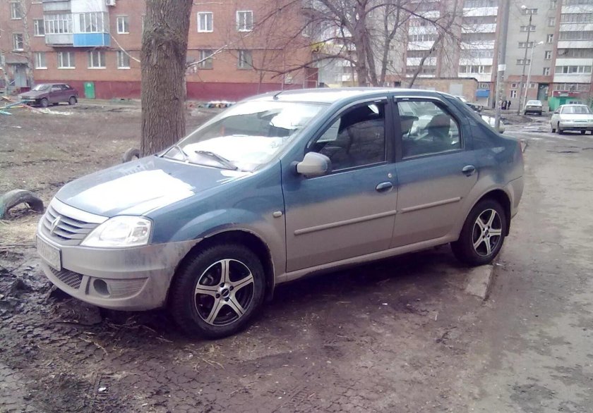 Рено Логан 15