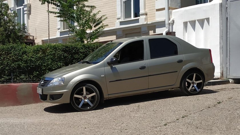 Рено Логан на 16 колесах