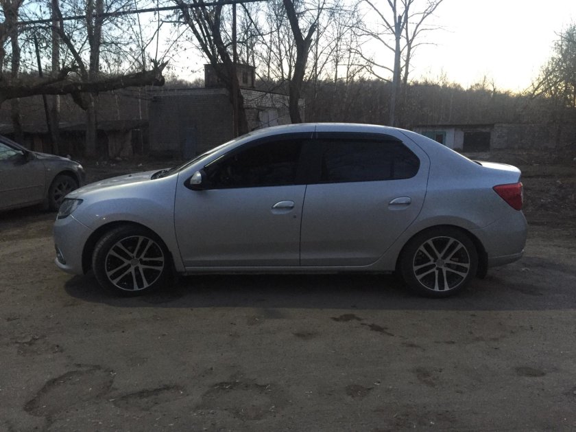 Рено Логан 2 r17