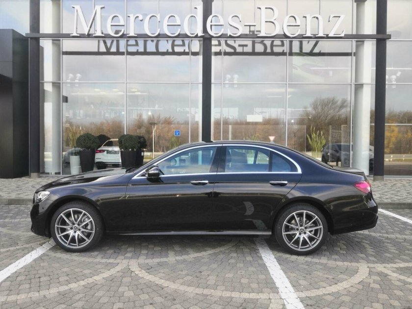 Мерседес е класс 2022