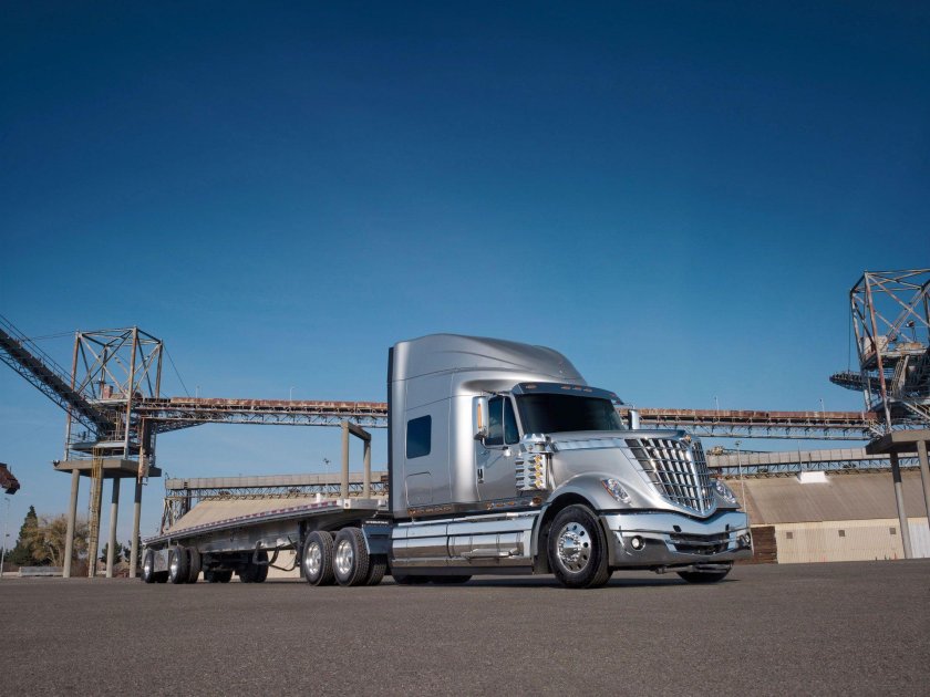 Тягач International Lonestar