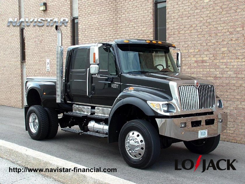 International 7300 CXT