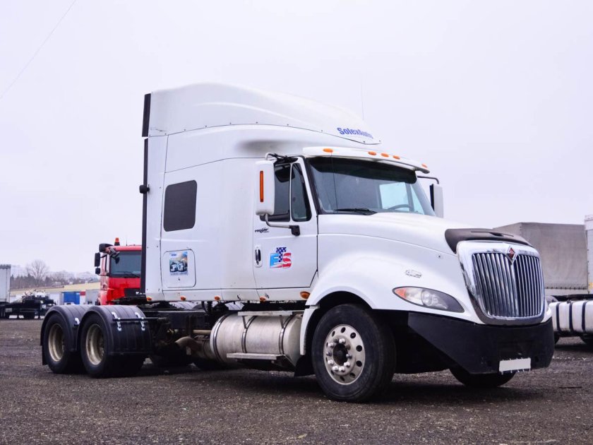 Седельный тягач International Prostar