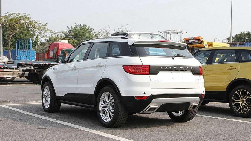 Китайский ленд Ровер Эвок