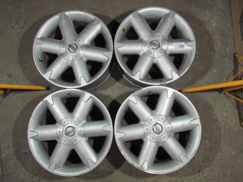 Литьё на 18 Ниссан