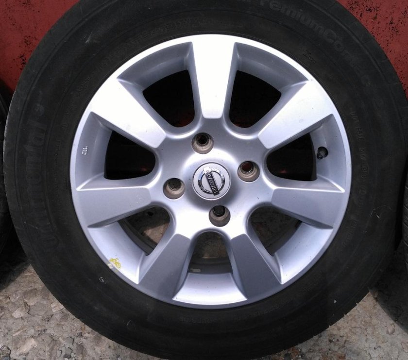 Литые диски Ниссан Тиида r15